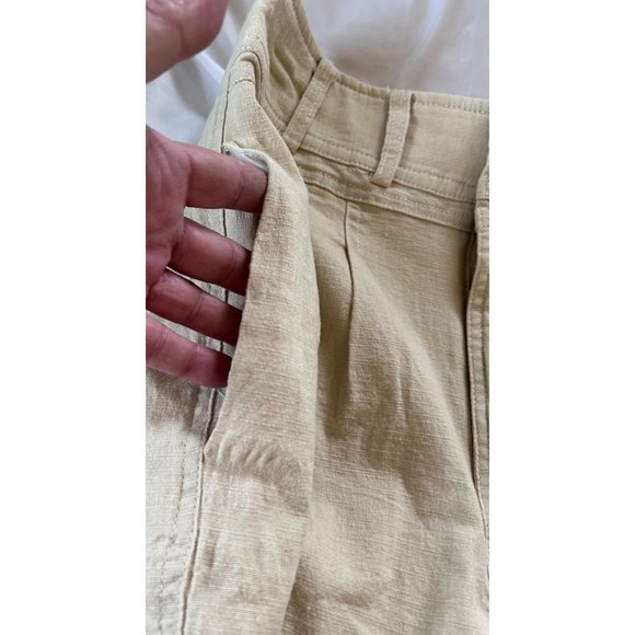 Wishlist Apparel Women’s Pleated Front Beige Shorts Size Sm - Picture 5 of 11